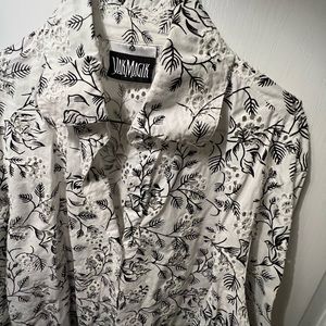 Black and white floral print button down shirt by Yak Magic. Size M